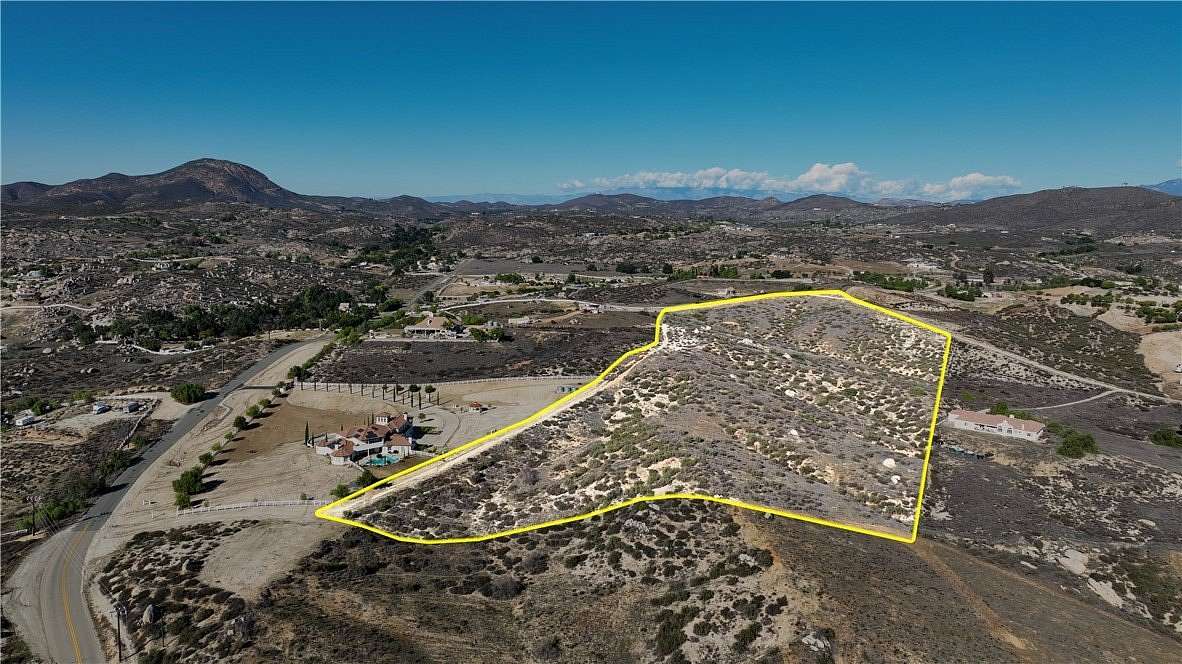 19.3 Acres of Land for Sale in Temecula, California