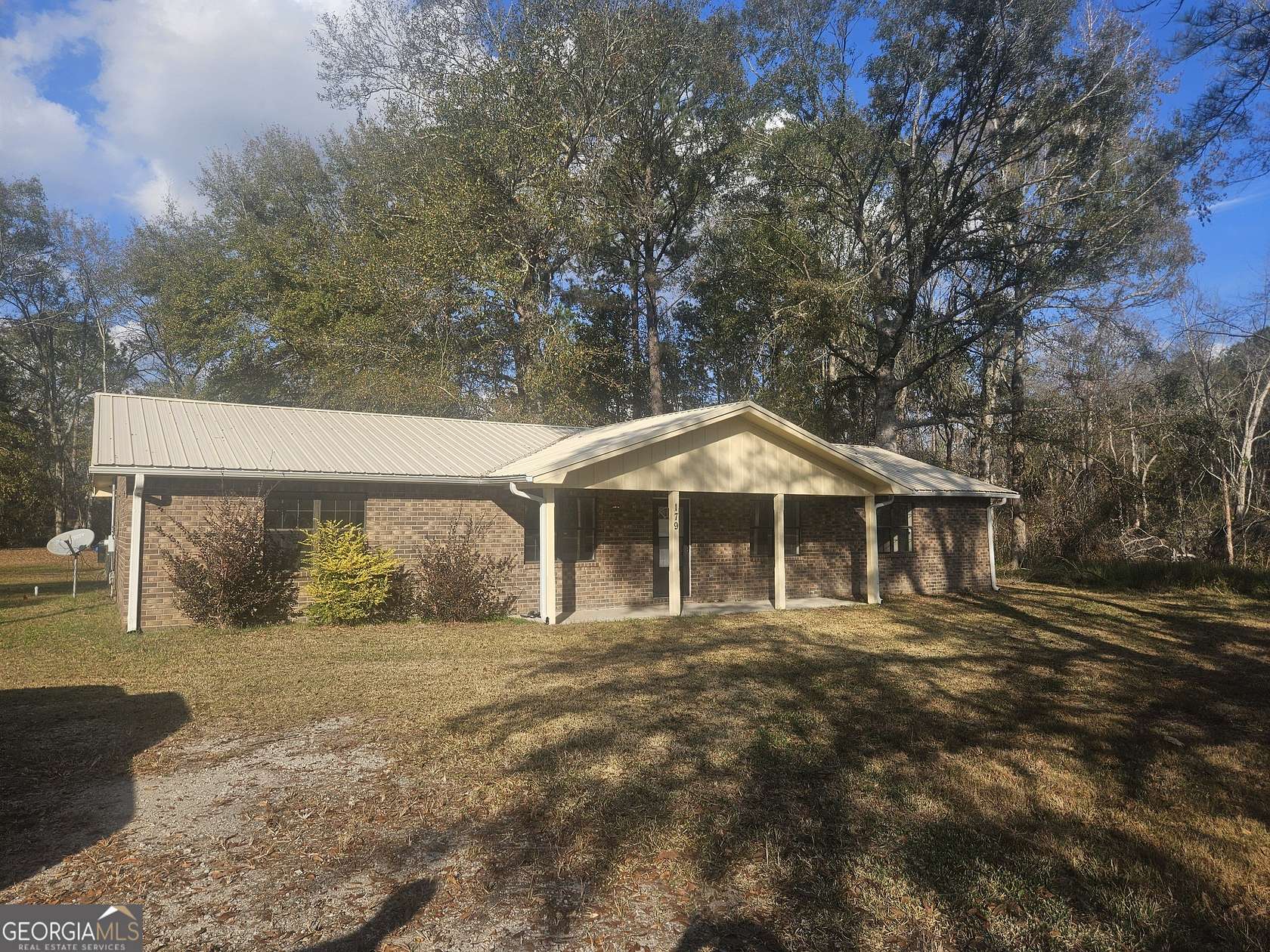 1.63 Acres of Residential Land with Home for Sale in Metter, Georgia