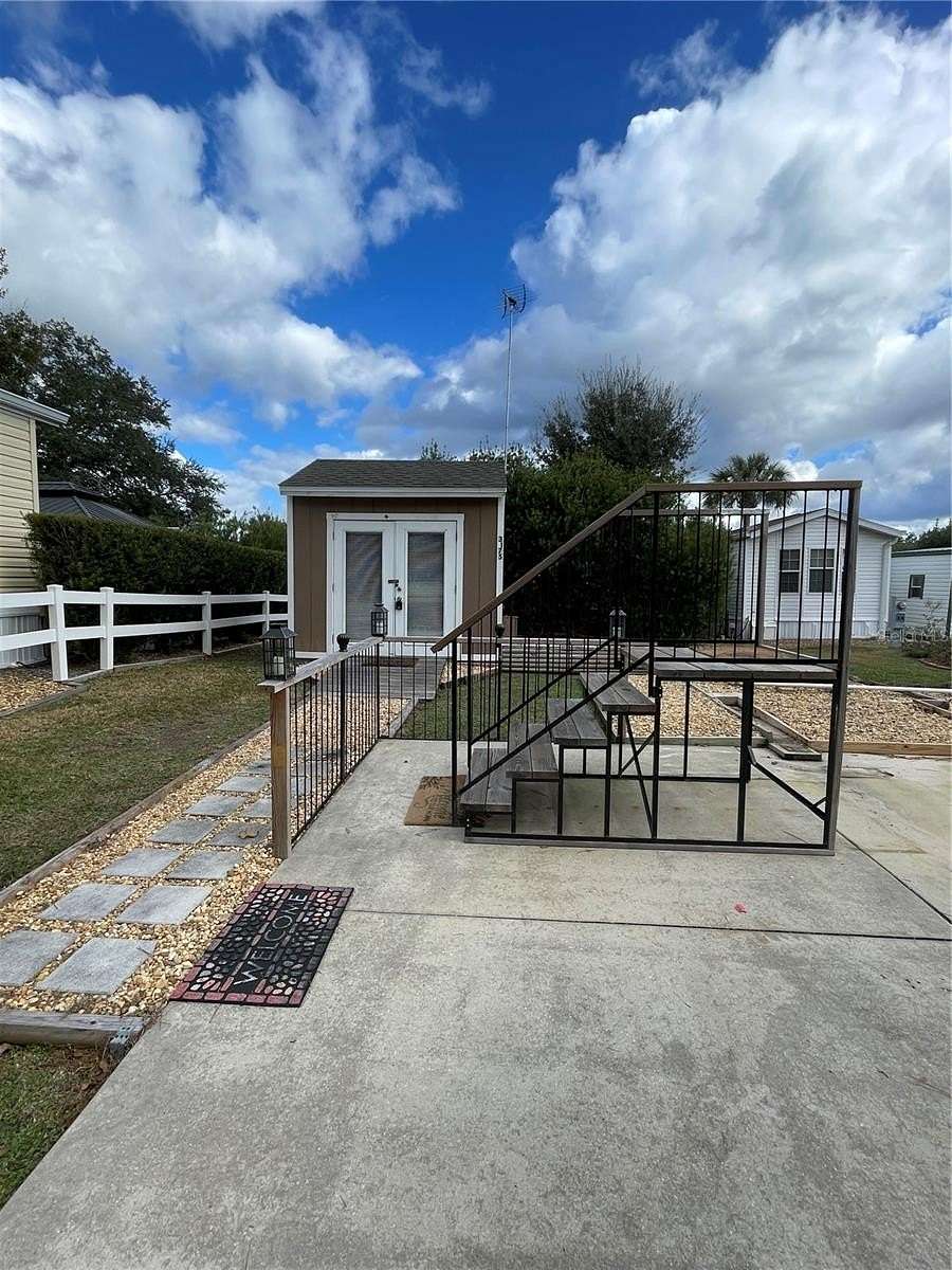 0.08 Acres of Land for Sale in Silver Springs, Florida