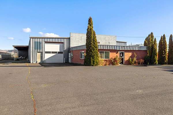 2.13 Acres of Commercial Land for Sale in Klamath Falls, Oregon