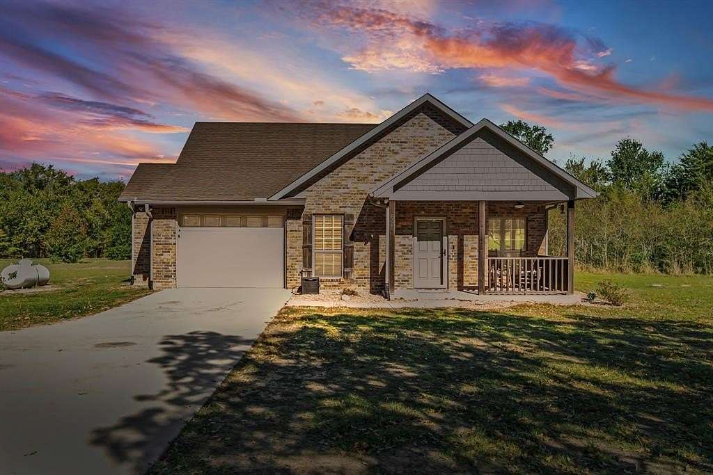 2.15 Acres of Residential Land with Home for Sale in Greenville, Texas