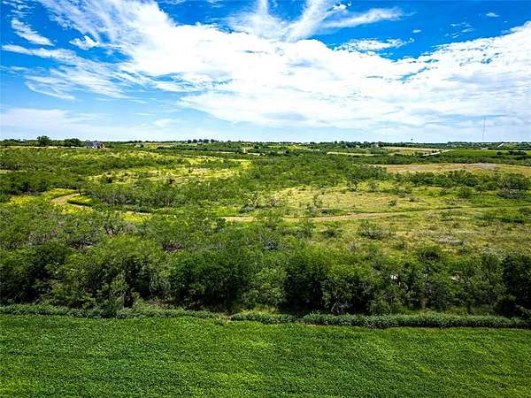 32 Acres of Land for Sale in Moody, Texas
