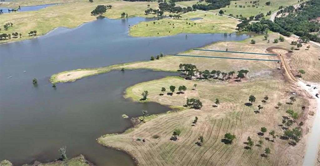 1.3 Acres of Land for Sale in Windom, Texas