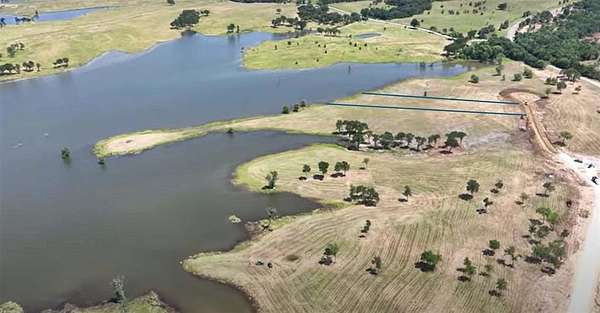 1.3 Acres of Land for Sale in Windom, Texas