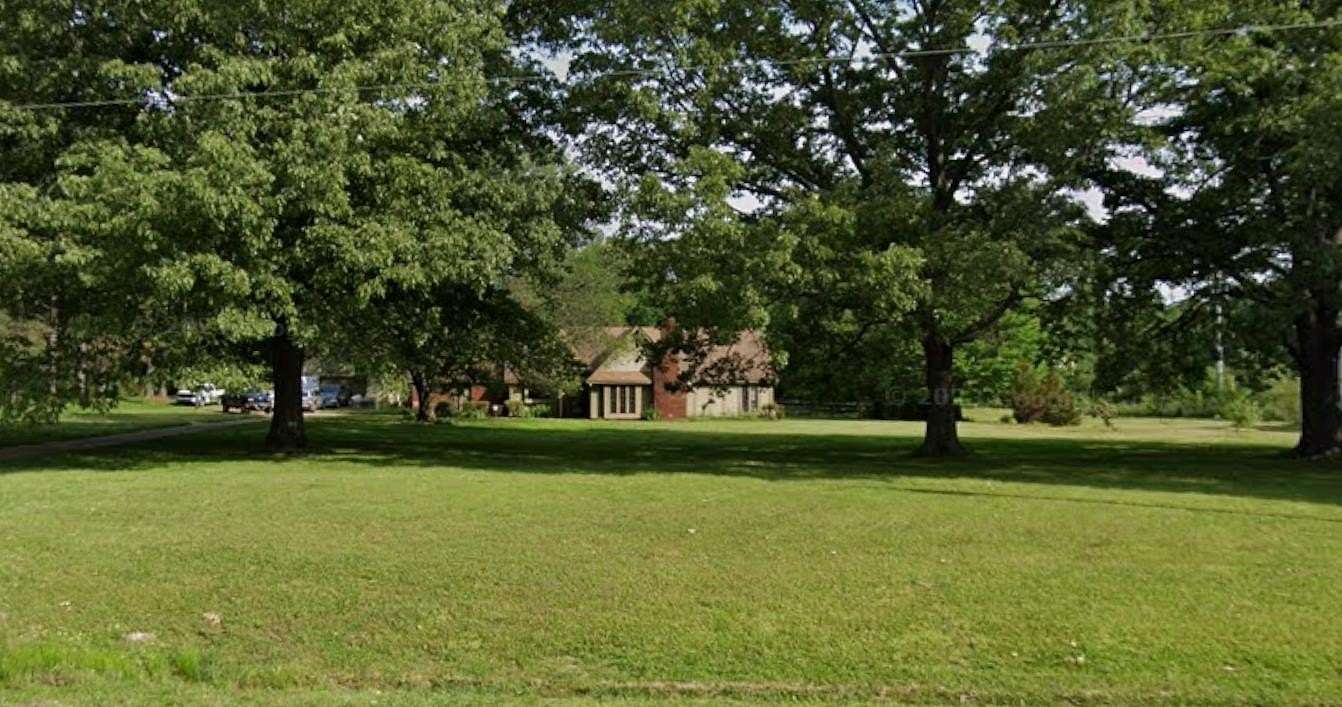 4 Acres of Residential Land with Home for Sale in Collierville, Tennessee