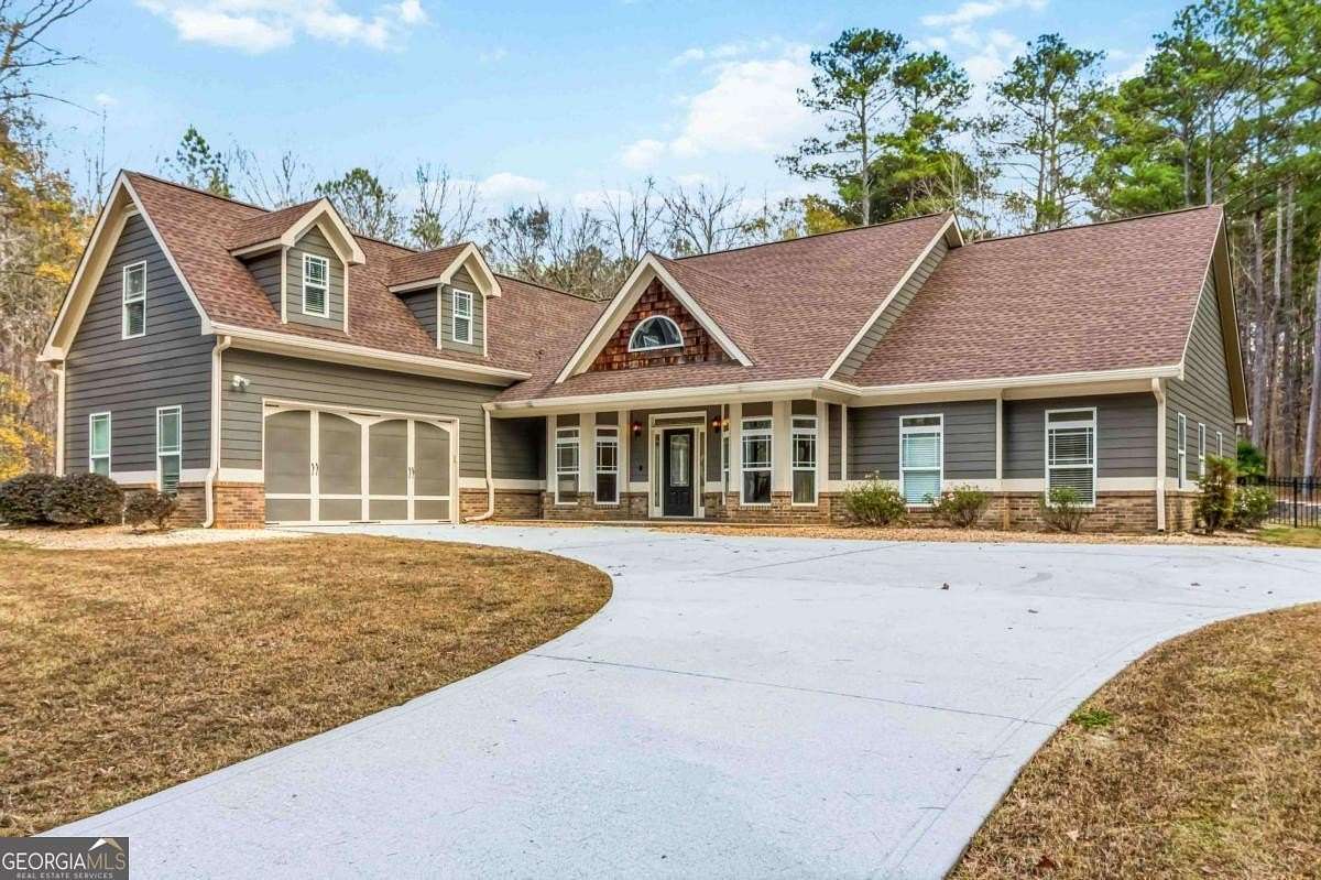 5.62 Acres of Residential Land with Home for Sale in Oxford, Georgia