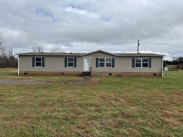 4.75 Acres of Land with Home for Sale in Prospect, Tennessee