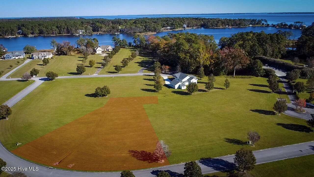 0.81 Acres of Residential Land for Sale in Arapahoe, North Carolina