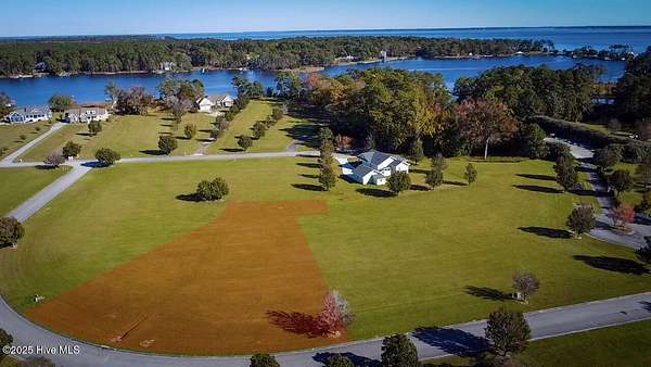 0.81 Acres of Residential Land for Sale in Arapahoe, North Carolina