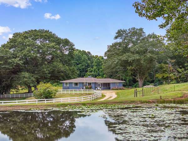 15 Acres of Land with Home for Sale in Hodges, Alabama