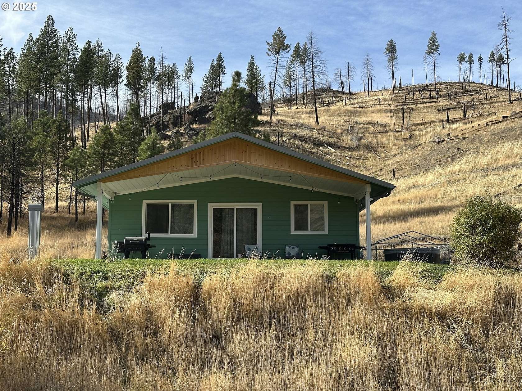 21.9 Acres of Agricultural Land with Home for Sale in Canyon City, Oregon