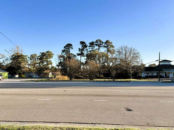 0.42 Acres of Commercial Land for Sale in Swansboro, North Carolina