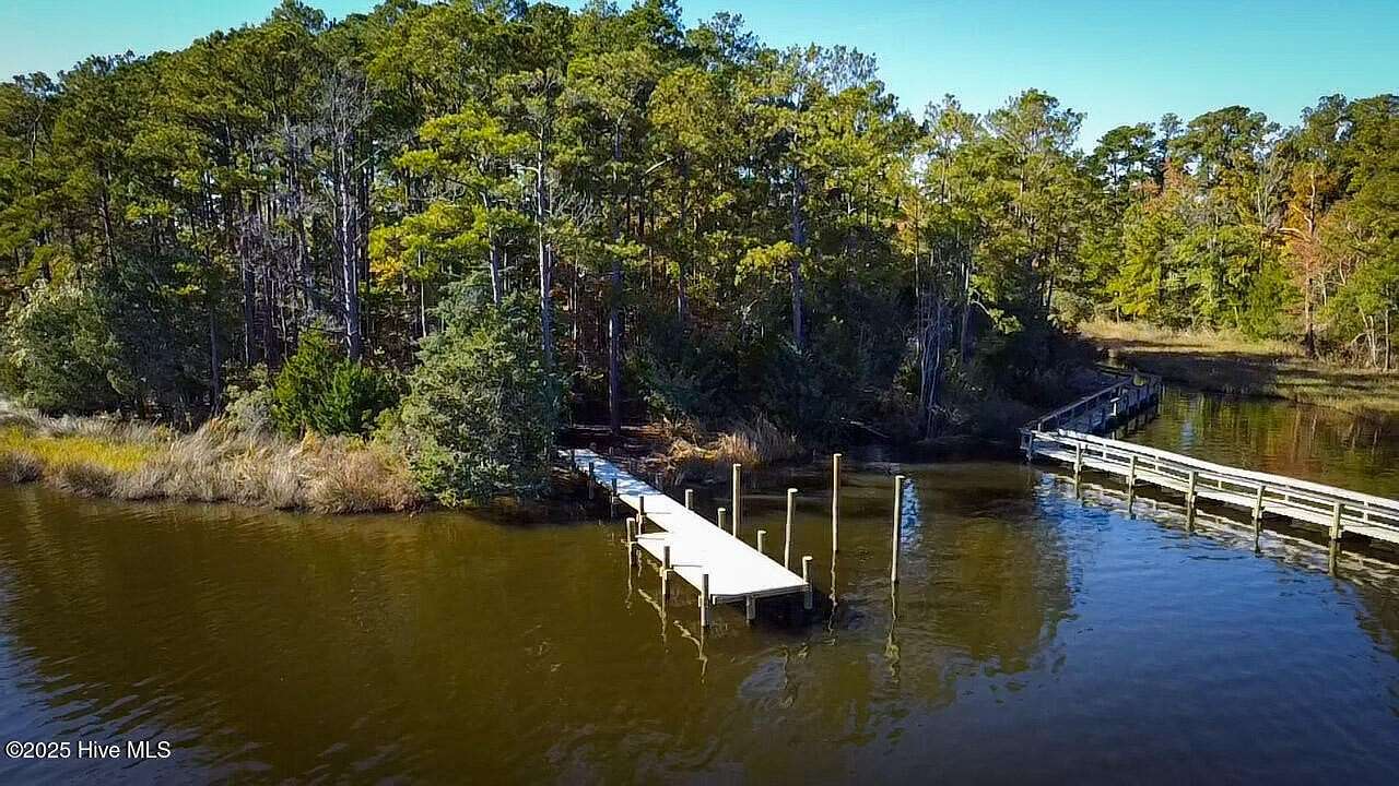 1 Acre of Residential Land for Sale in Arapahoe, North Carolina