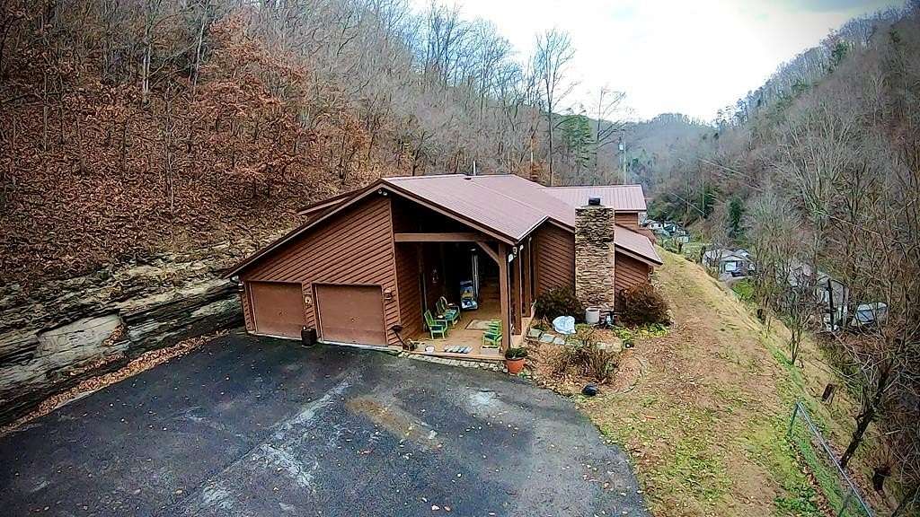 11 Acres of Land with Home for Sale in Robinson Creek, Kentucky