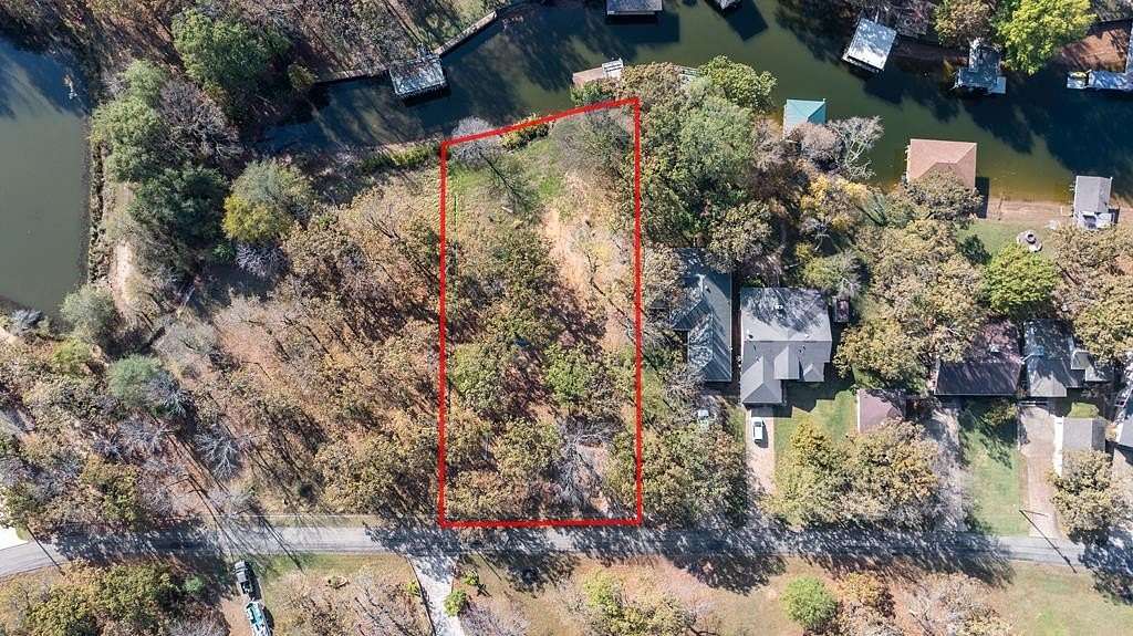 0.3 Acres of Residential Land for Sale in Malakoff, Texas