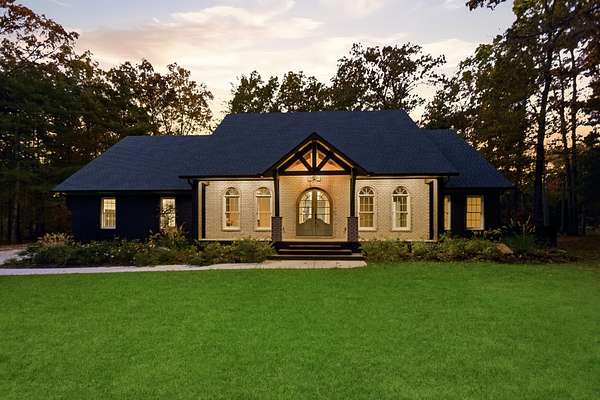 5.74 Acres of Residential Land with Home for Sale in Wartrace, Tennessee