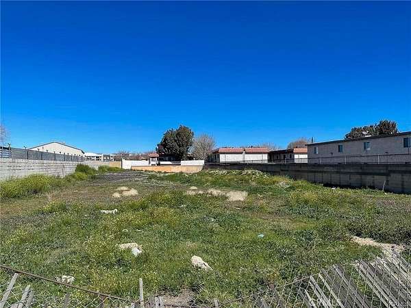 0.47 Acres of Mixed-Use Land for Sale in Palmdale, California