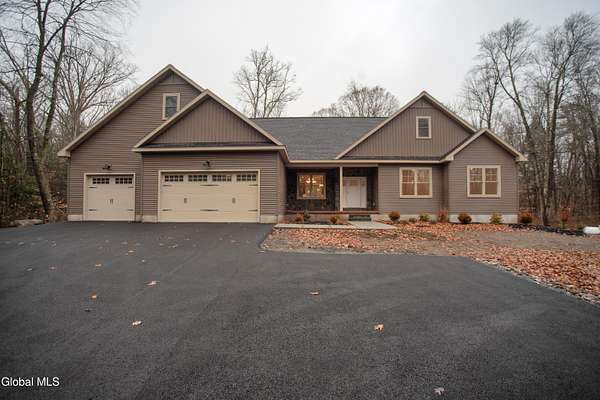 6 Acres of Residential Land with Home for Sale in Gansevoort, New York