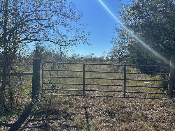 16 Acres of Land for Sale in Mexia, Texas
