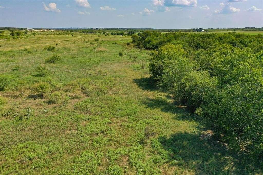 19.5 Acres of Land for Sale in Jacksboro, Texas