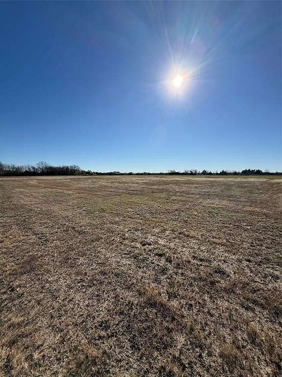 1 Acre of Residential Land for Sale in Sumner, Texas