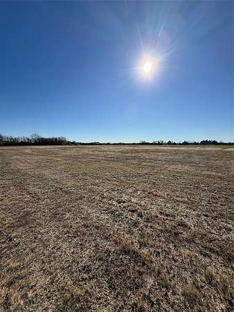 1 Acre of Residential Land for Sale in Sumner, Texas
