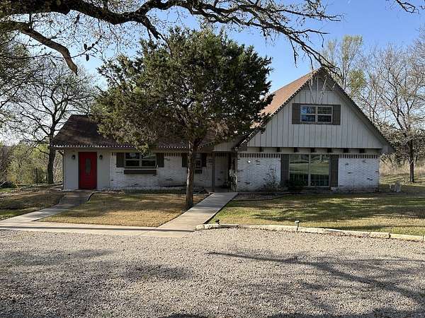 2.53 Acres of Land with Home for Sale in China Spring, Texas