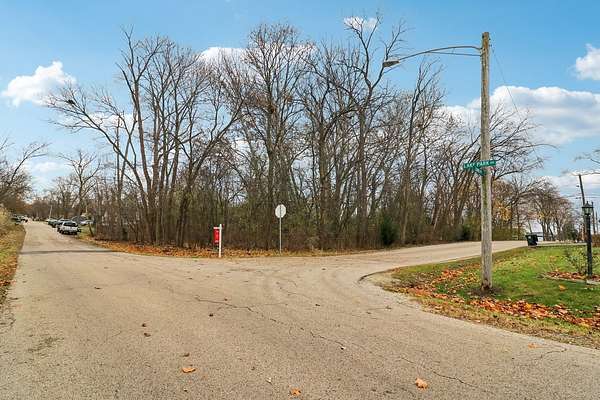 0.5 Acres of Land for Sale in Round Lake Beach, Illinois
