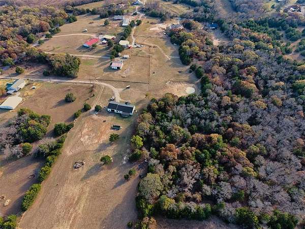 10.5 Acres of Agricultural Land for Sale in Whitewright, Texas