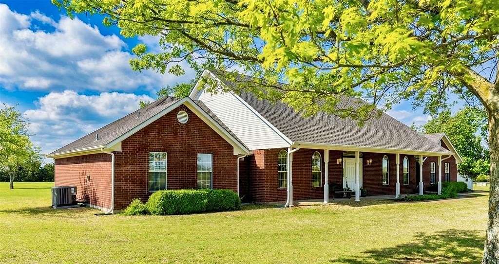 7.56 Acres of Residential Land with Home for Sale in Caddo Mills, Texas