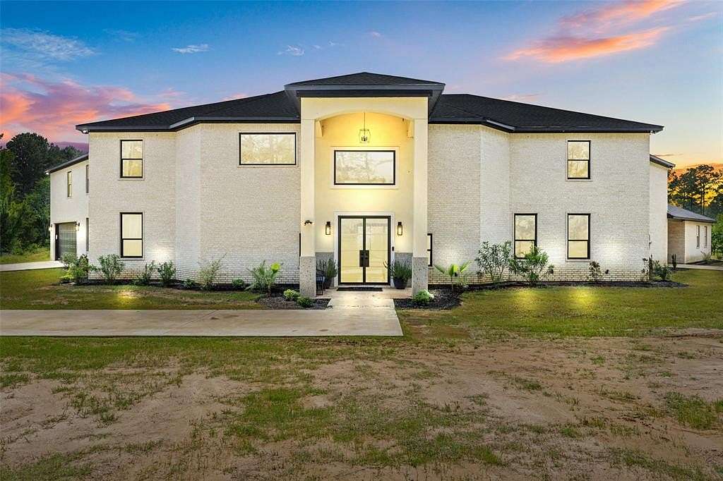 10 Acres of Land with Home for Sale in Longview, Texas