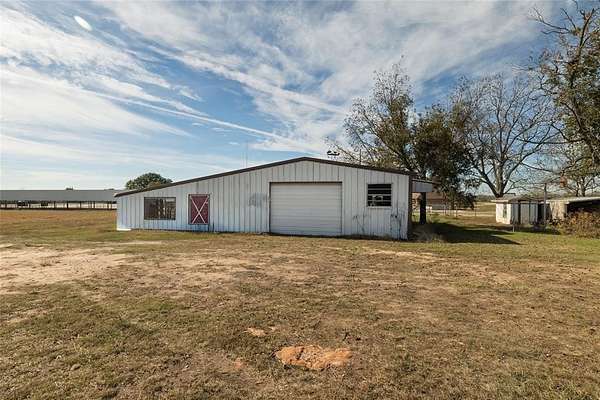 2.38 Acres of Commercial Land for Sale in Bridgeport, Texas