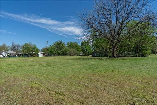 0.24 Acres of Residential Land for Sale in Lindsay, Oklahoma