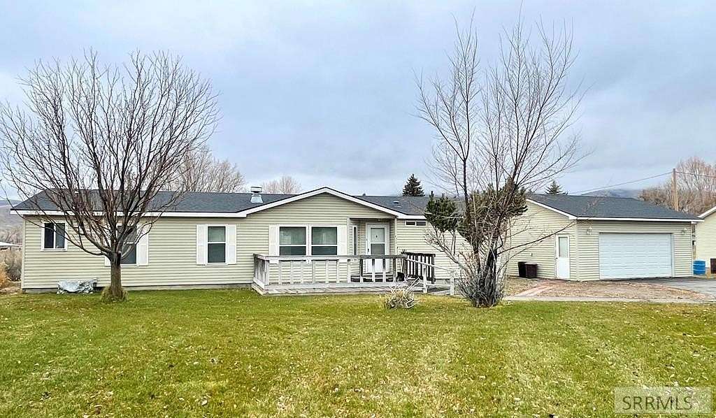 1.8 Acres of Residential Land with Home for Sale in Mackay, Idaho