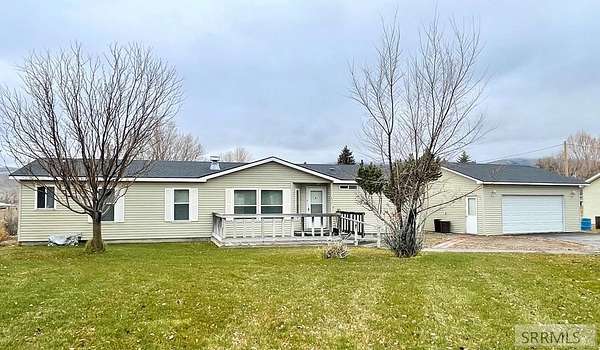 1.8 Acres of Residential Land with Home for Sale in Mackay, Idaho