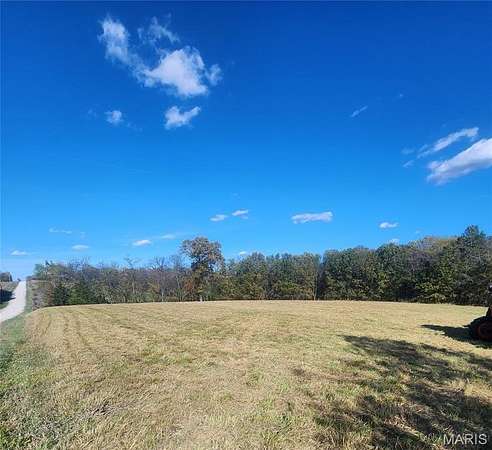 5 Acres of Residential Land for Sale in Williamsburg, Missouri