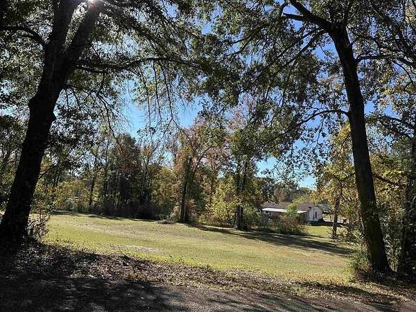 1 Acre of Residential Land for Sale in Mount Pleasant, Texas