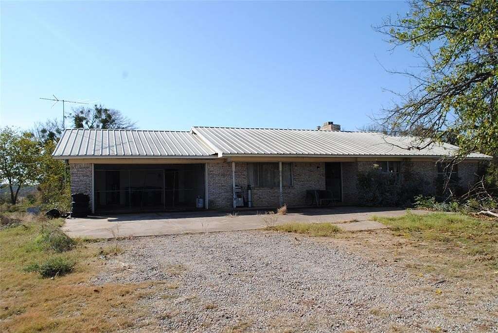 2.4 Acres of Residential Land with Home for Sale in Lipan, Texas