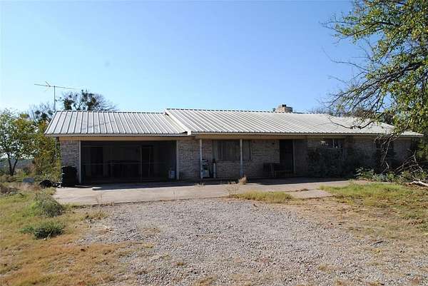 2.4 Acres of Residential Land with Home for Sale in Lipan, Texas
