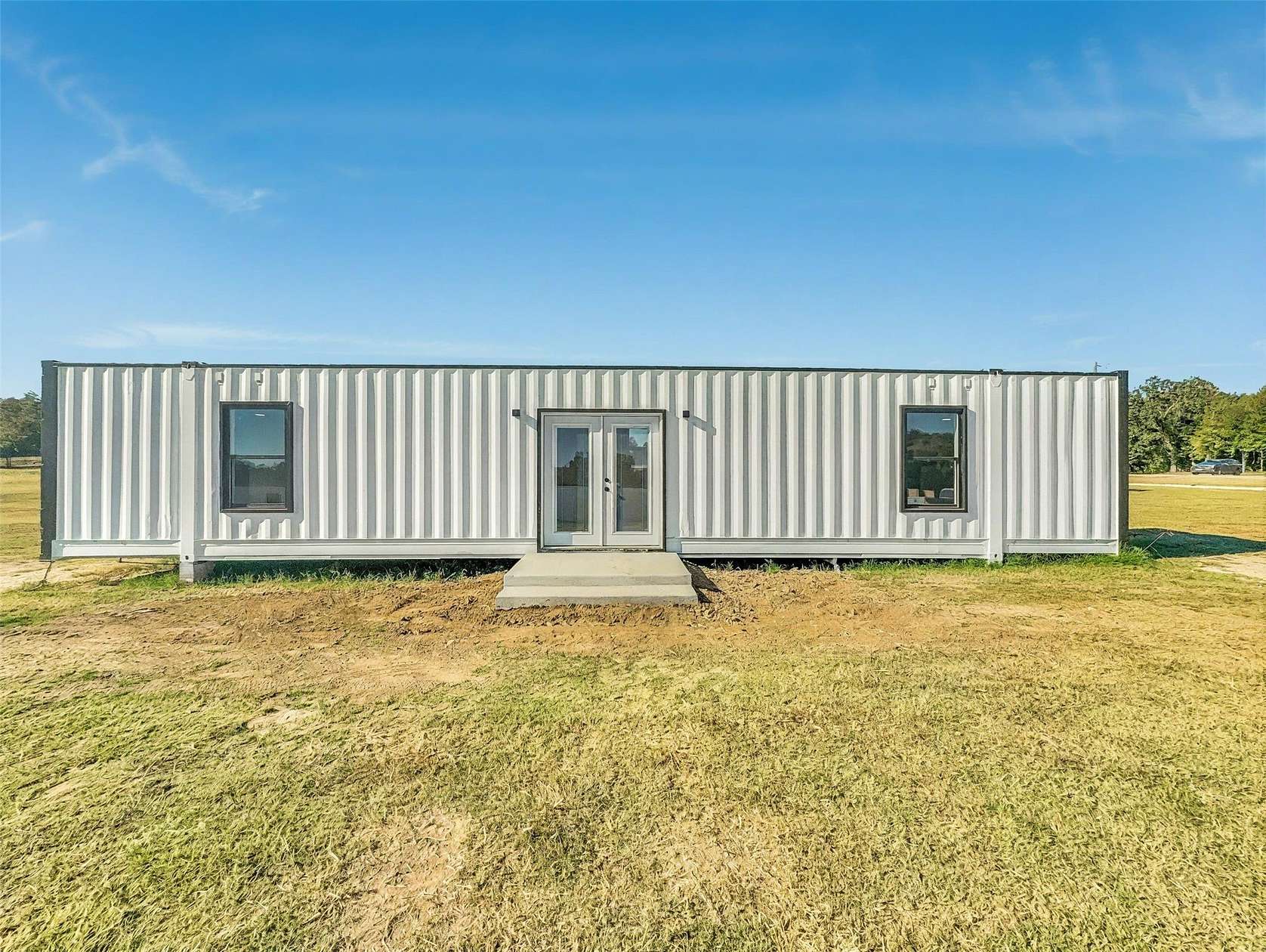 18.9 Acres of Improved Commercial Land for Sale in Bluff Dale, Texas