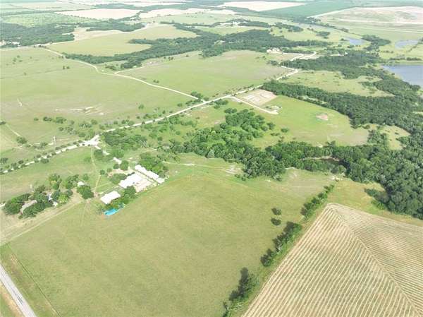 243 Acres of Land for Sale in Itasca, Texas