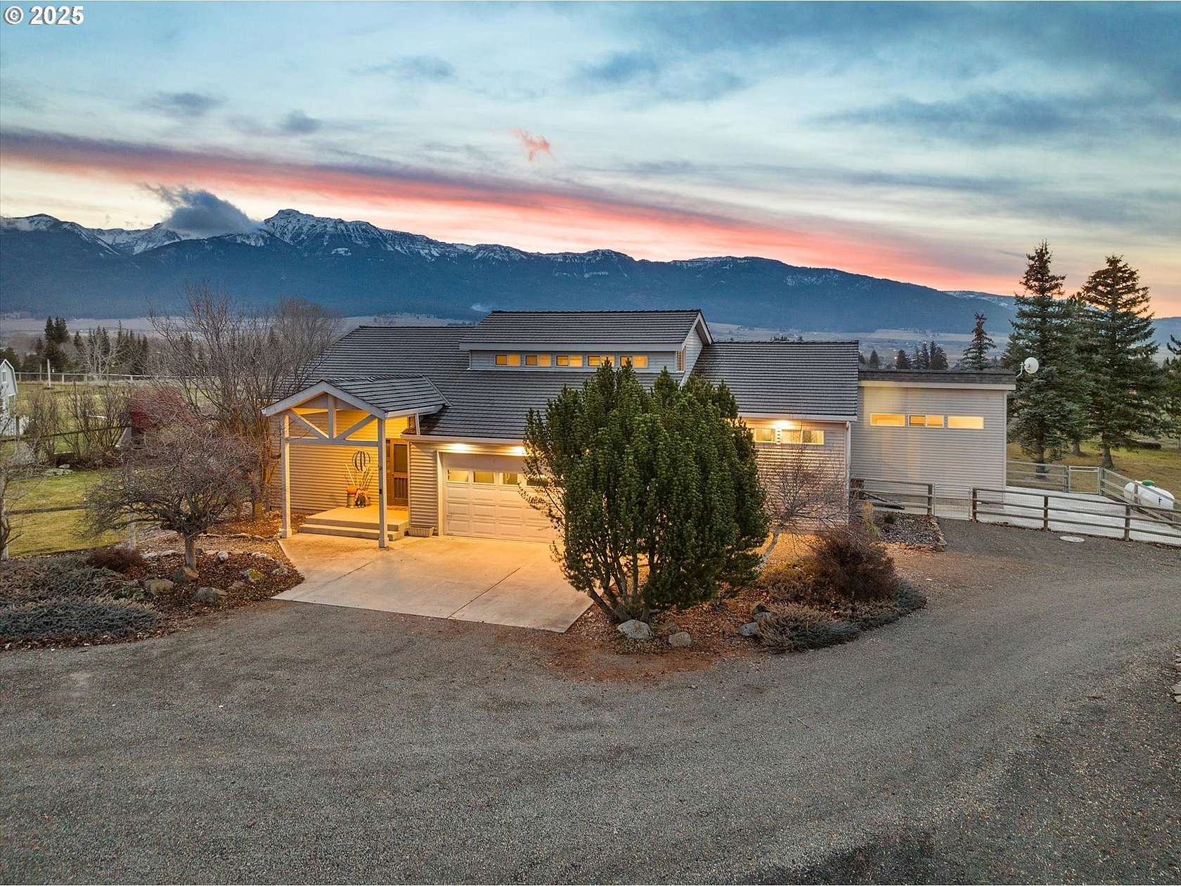 2 Acres of Residential Land with Home for Sale in Enterprise, Oregon