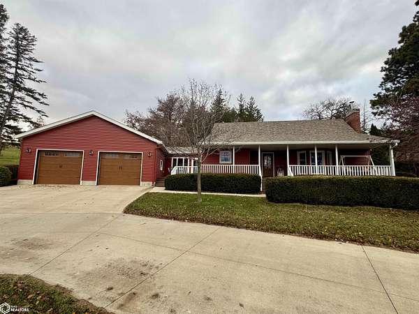 2.32 Acres of Residential Land with Home for Sale in Audubon, Iowa