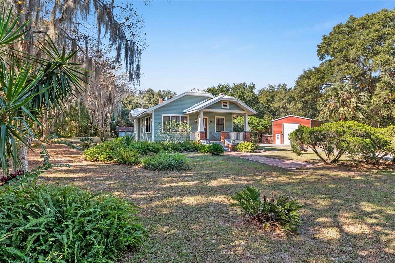 6.38 Acres of Residential Land with Home for Sale in Weirsdale, Florida