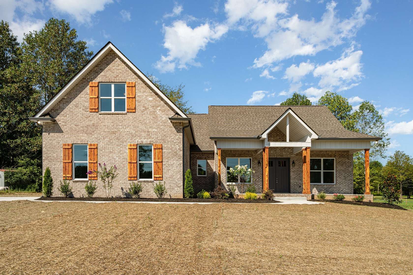 1.54 Acres of Residential Land with Home for Sale in Castalian Springs, Tennessee