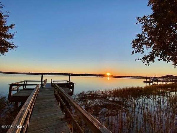 0.58 Acres of Land for Sale in Beaufort, South Carolina