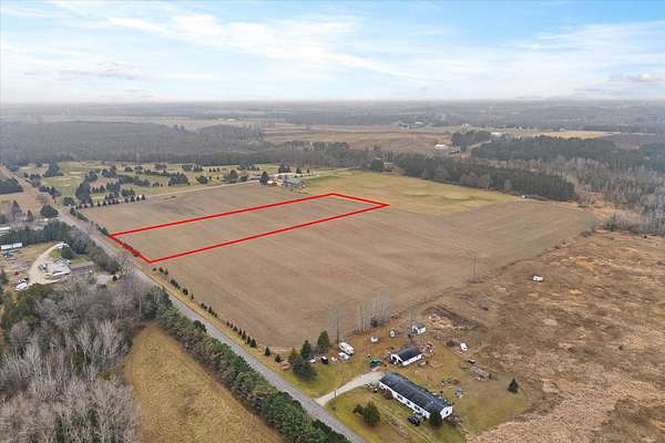 5 Acres of Agricultural Land for Sale in Sturgeon Bay, Wisconsin