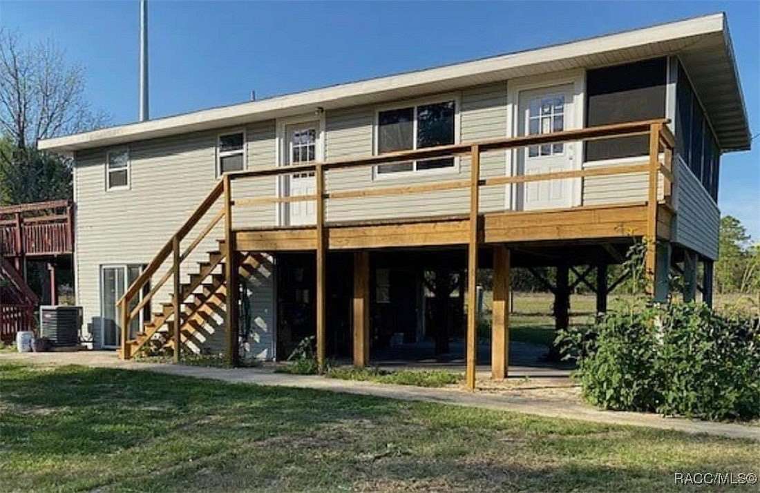 9.62 Acres of Land with Home for Sale in Dunnellon, Florida