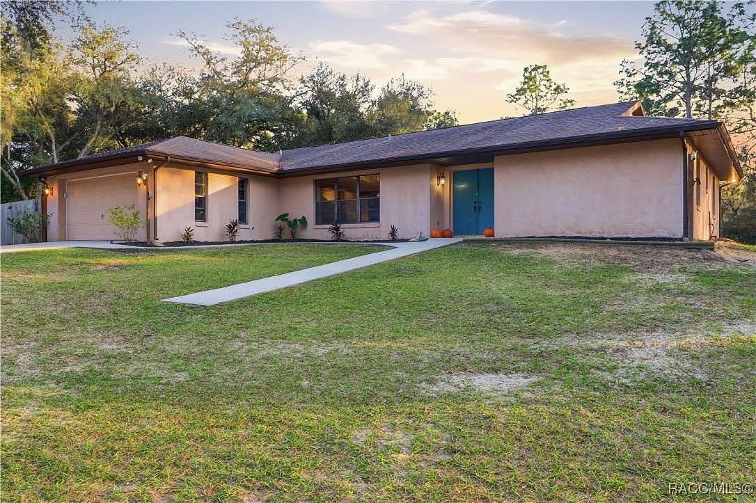 2.32 Acres of Residential Land with Home for Sale in Inverness, Florida