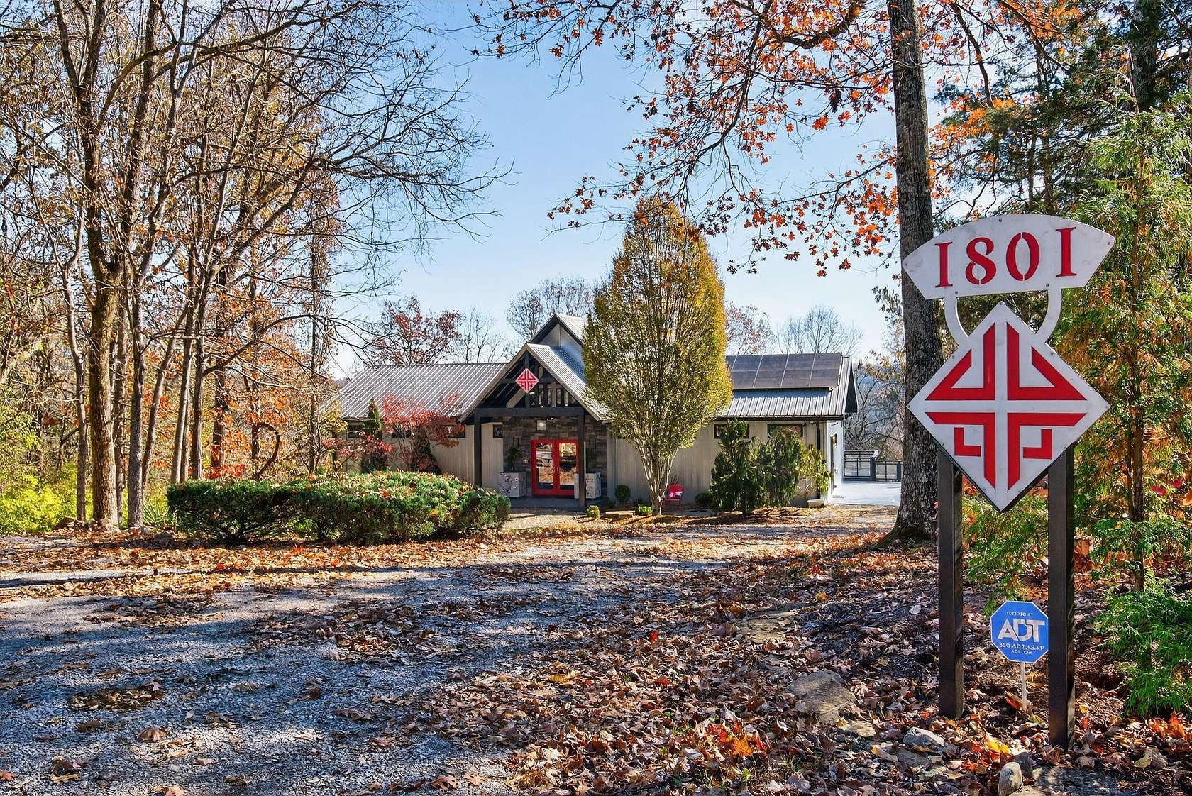 14.8 Acres of Land with Home for Sale in Nicholasville, Kentucky